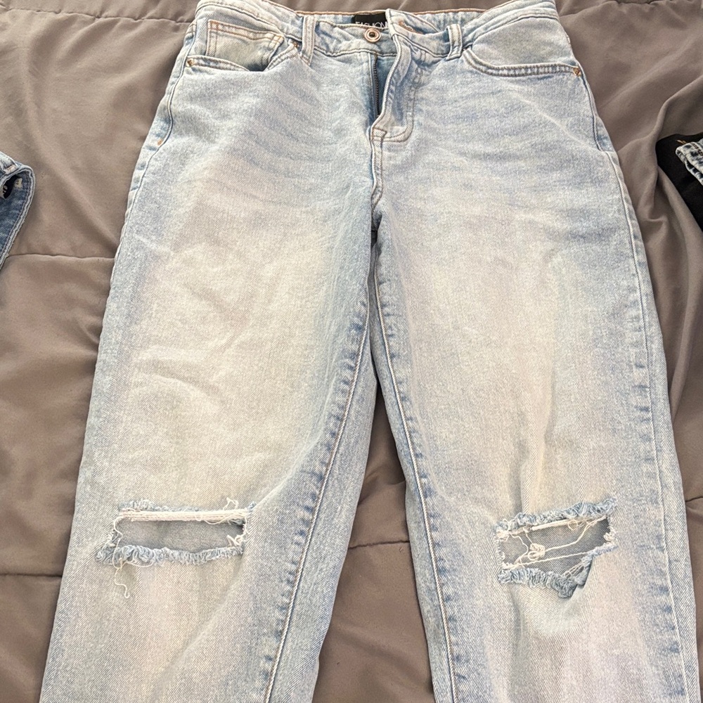 Light Blue Distressed Women's Jeans